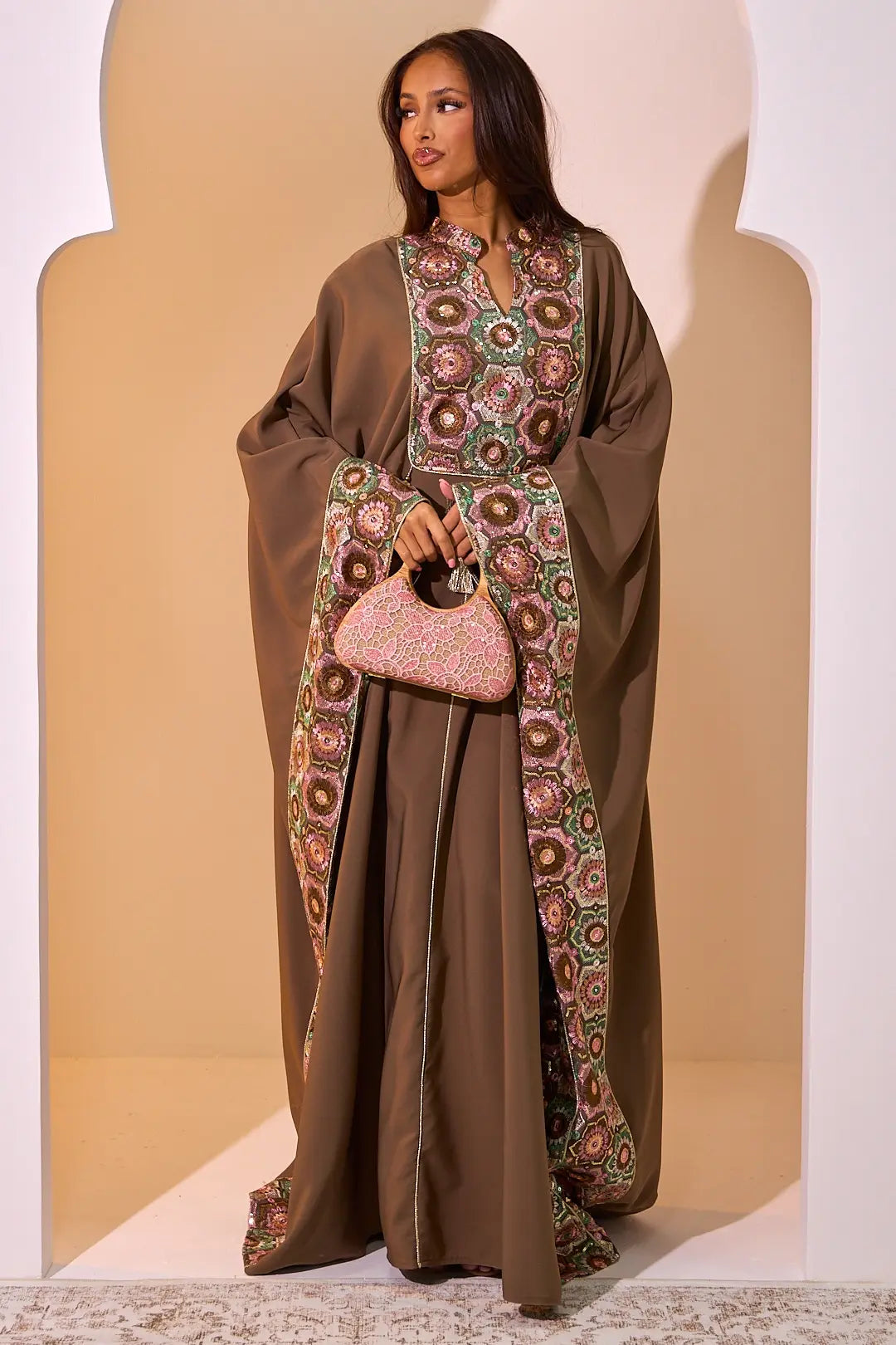 Novera | seltene Abaya Blumenmuster