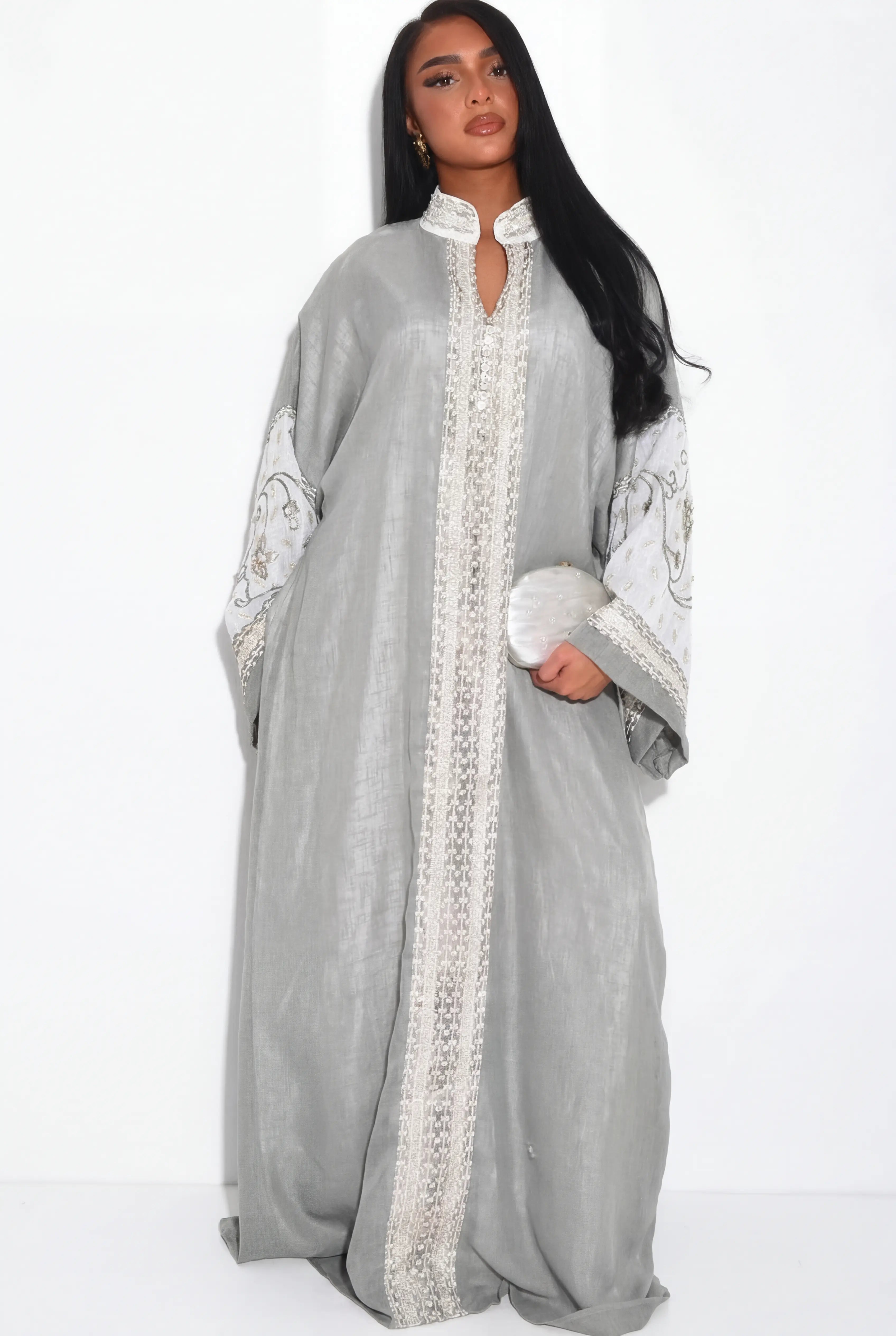 Novera | Hochwertige Abaya aus Leinen